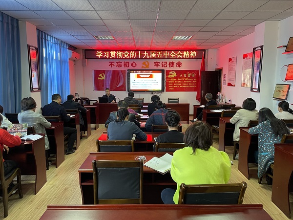 攀枝花电大党总支开展11月党员学习日集中学习